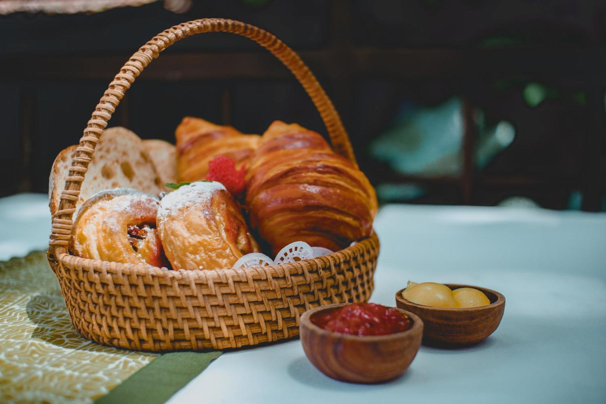 The Sebali Resort Убуд Екстериор снимка A bread basket
