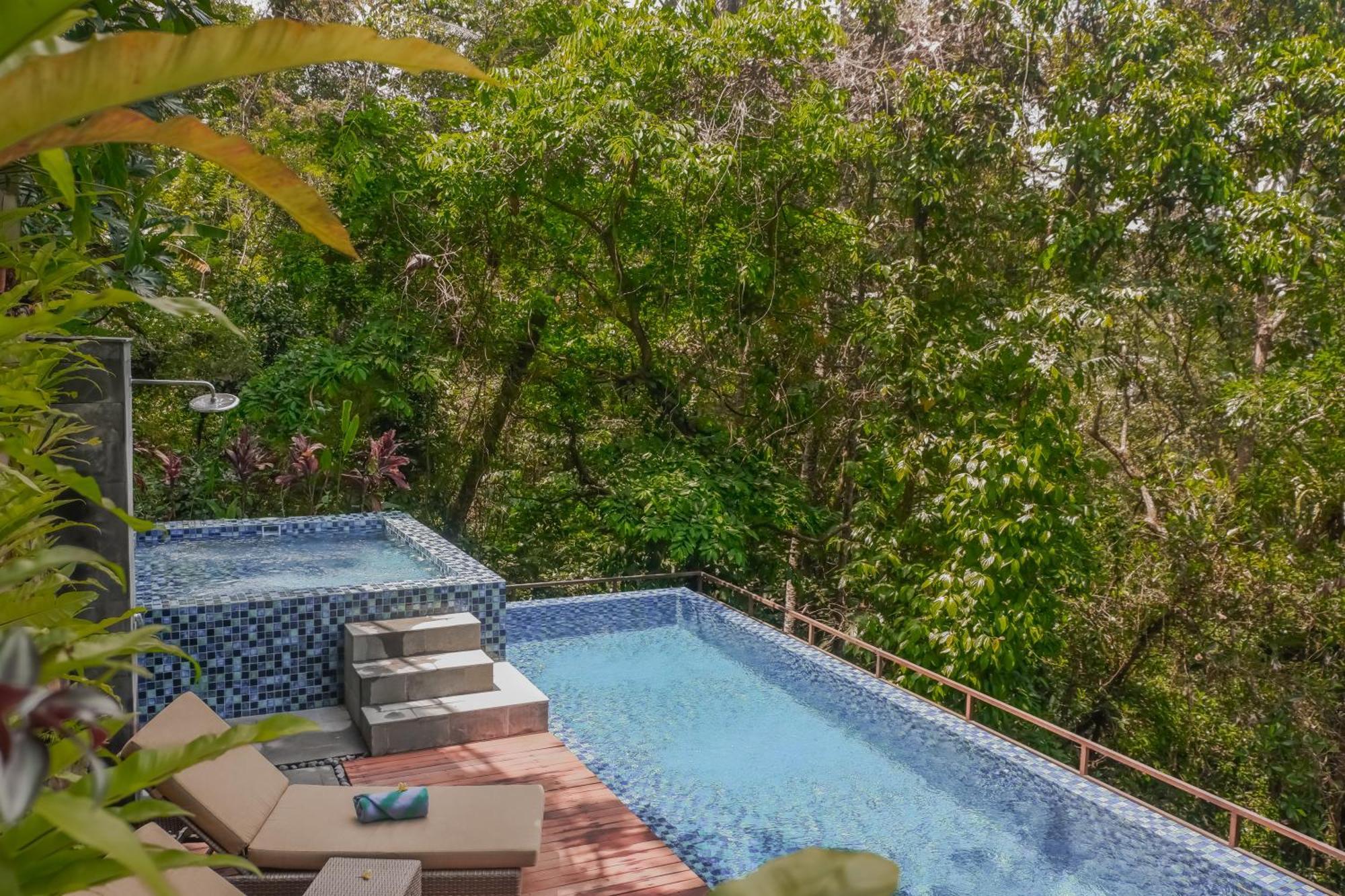 The Sebali Resort Убуд Екстериор снимка The swimming pool at the resort