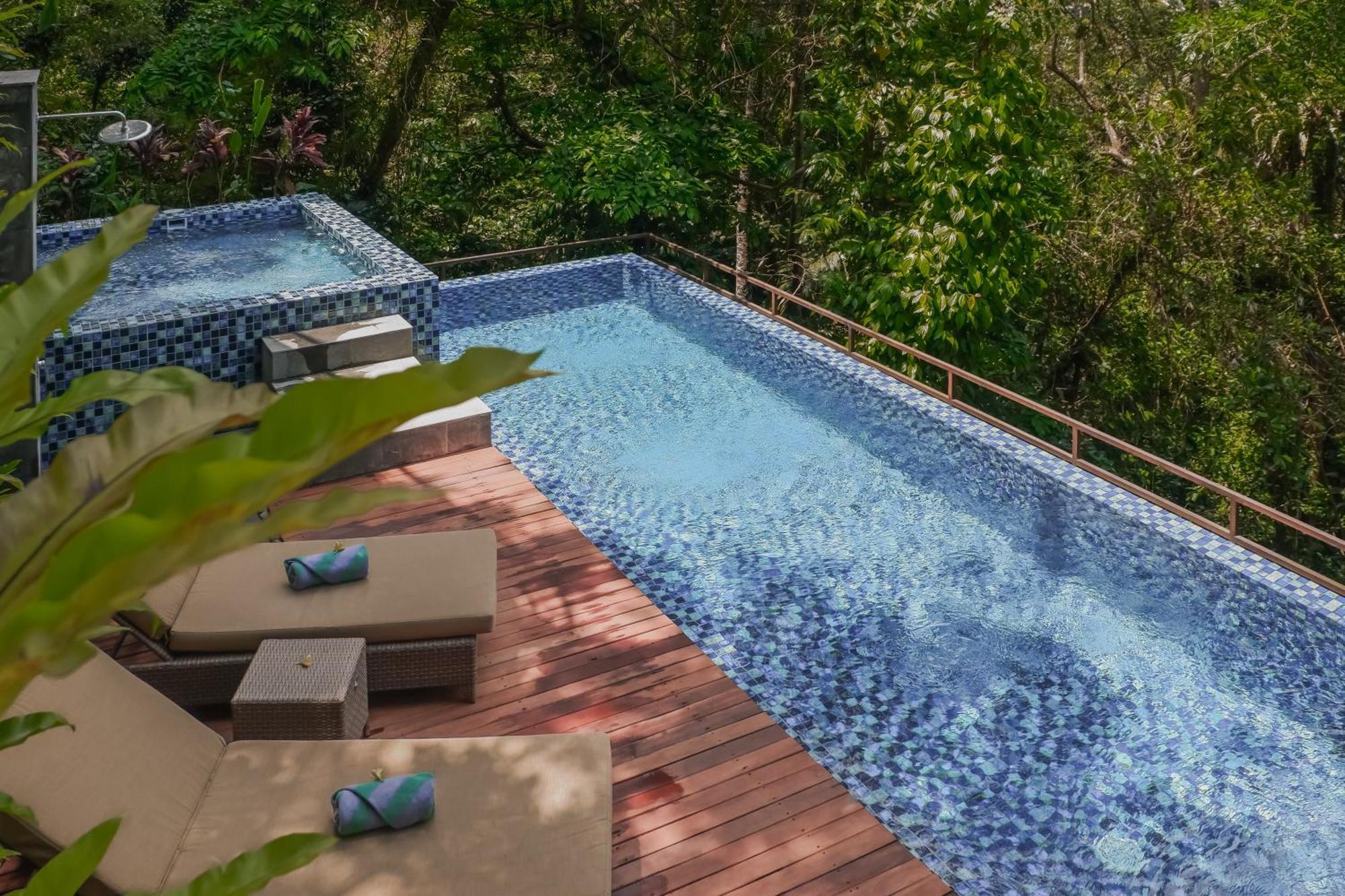 The Sebali Resort Убуд Екстериор снимка Infinity pool at the resort